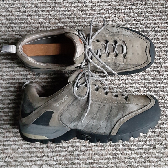 teva event waterproof hiker